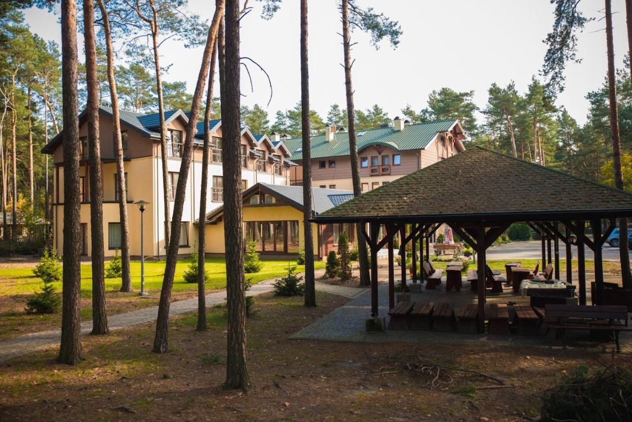 Hotel Eljot Sielpia Wielka Exterior foto